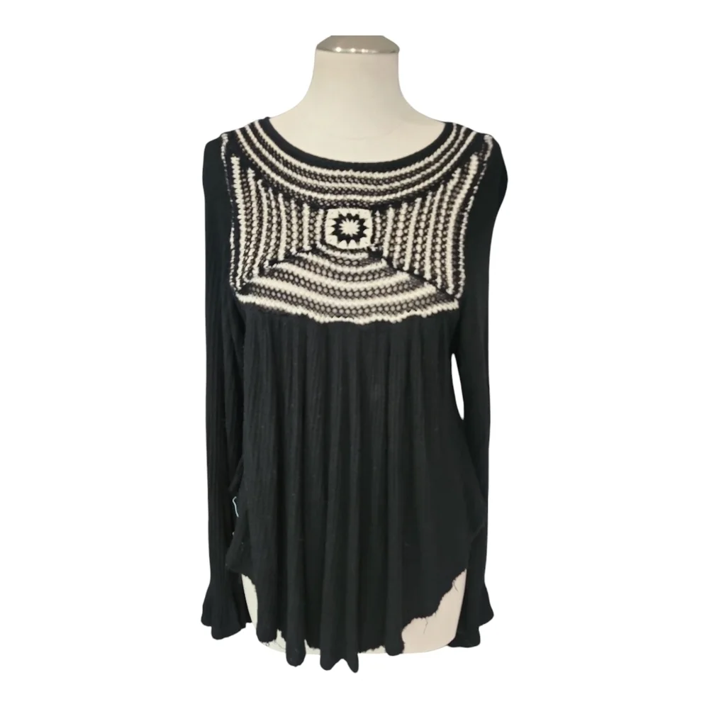 Free People Black Crochet Yoke Long Sleeve Top Size XS | Boho Asymmetrical Hem